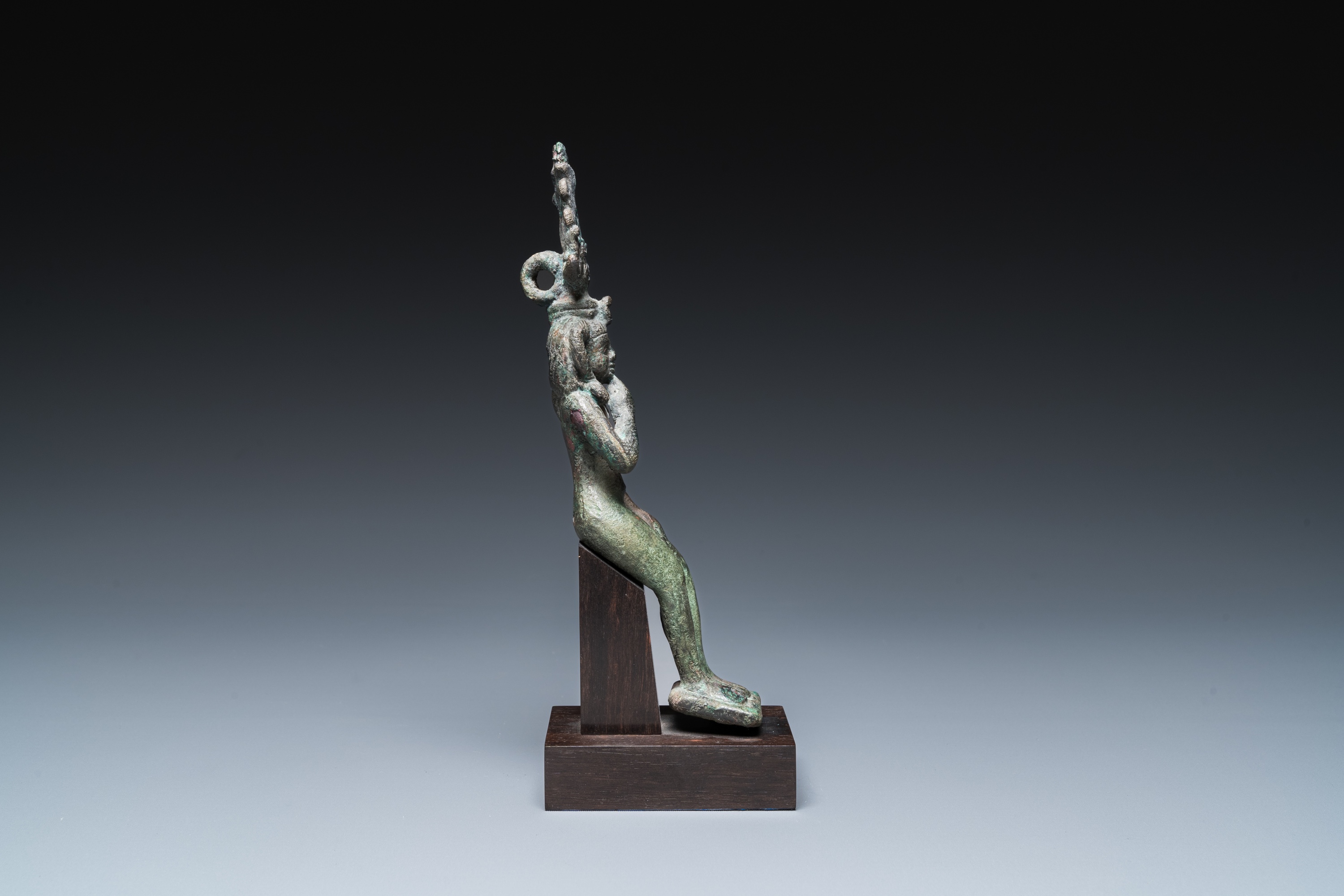 An Egyptian bronze sculpture of Horus, Saite period - Image 2 of 6