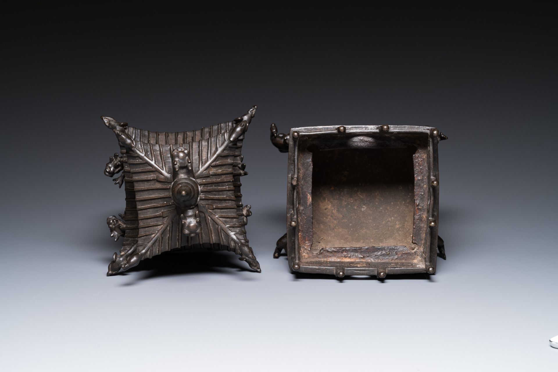 A Chinese inscribed bronze 'square pagoda' censer and cover, 17/18th C. - Image 6 of 7