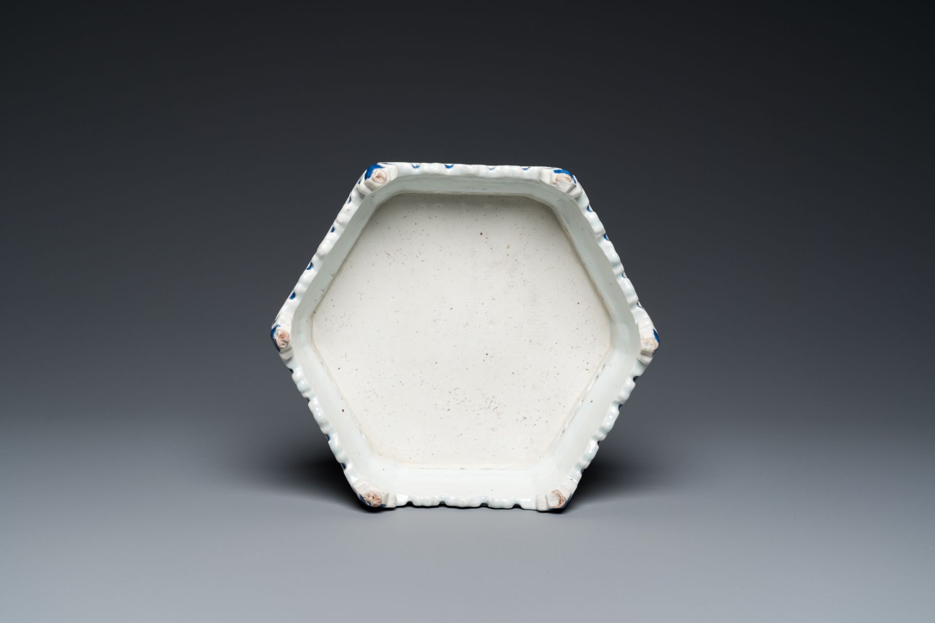 A rare Chinese famille rose hexagonal 'antiquities' stand, Yongzheng - Image 4 of 9