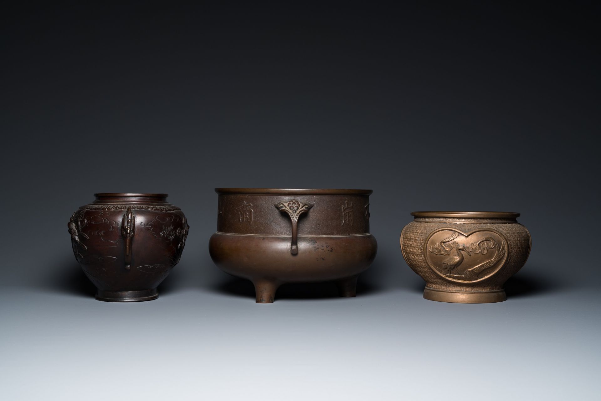 Six Japanese bronze vases and censers, Edo/Meiji, 18/19th C. - Image 3 of 13