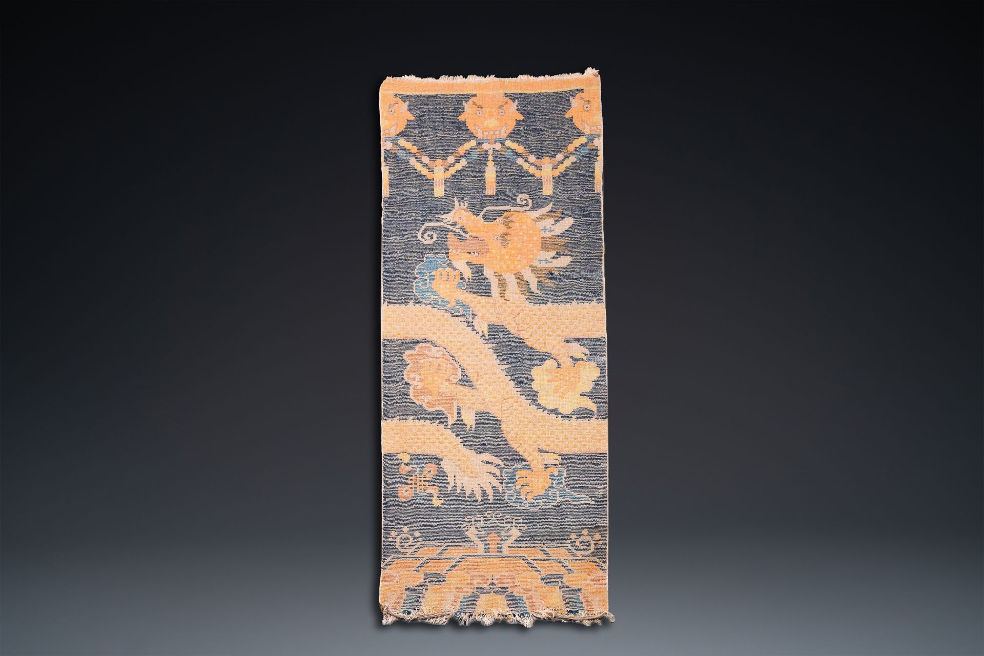 A Chinese silk 'dragons' carpet, 19th C. - Image 2 of 5