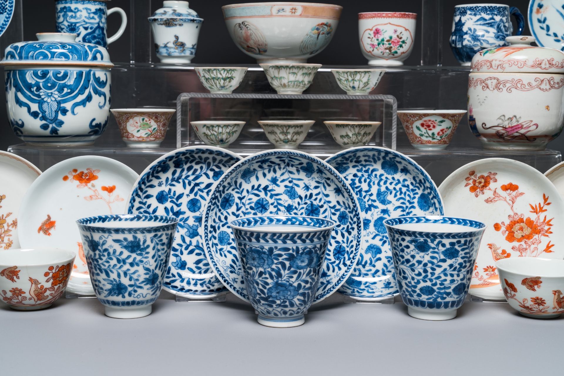 A varied collection of Chinese porcelain, Kangxi and later - Bild 13 aus 14