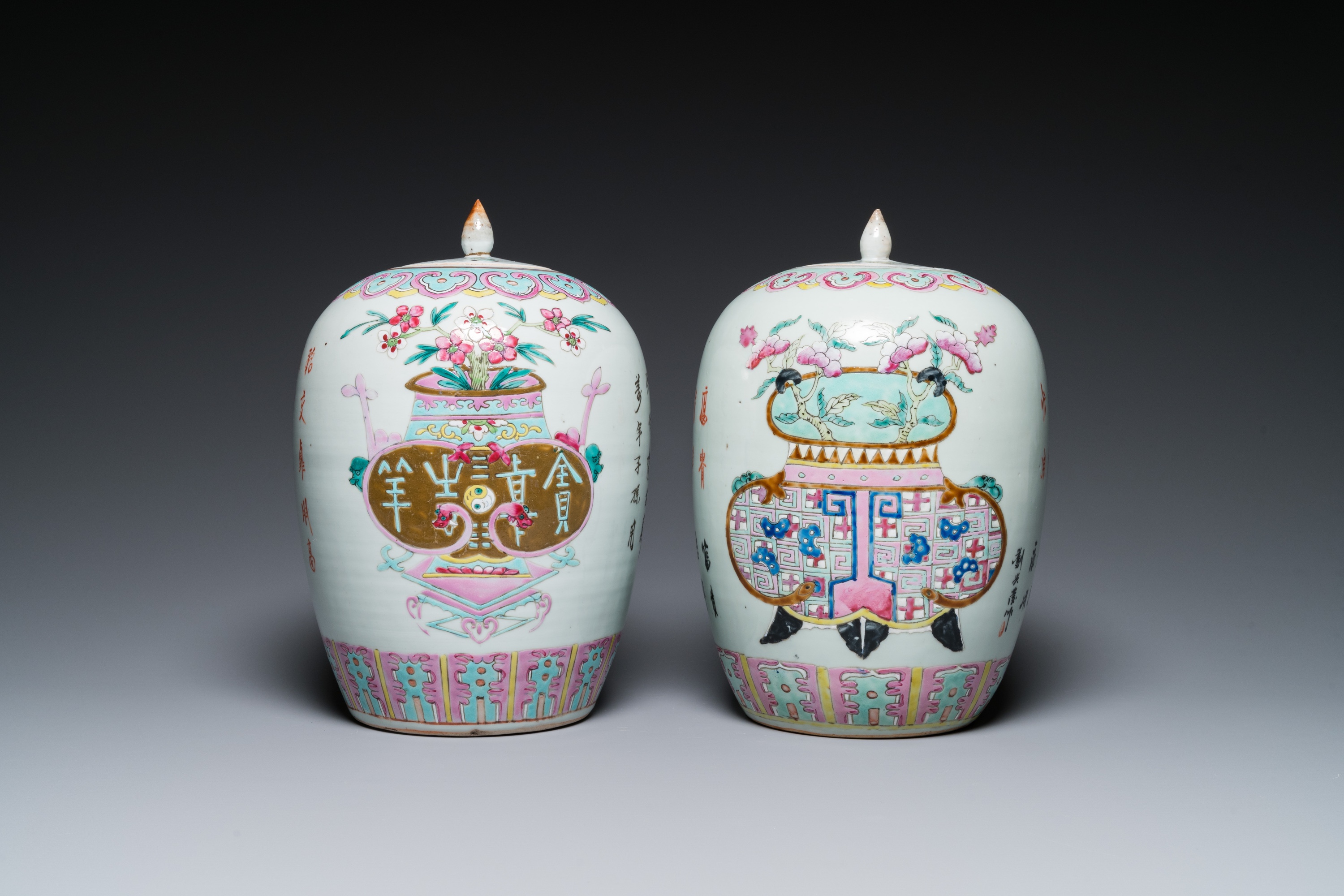 Two Chinese famille rose jars and covers with censers holding flowers, 19th C. - Image 3 of 6