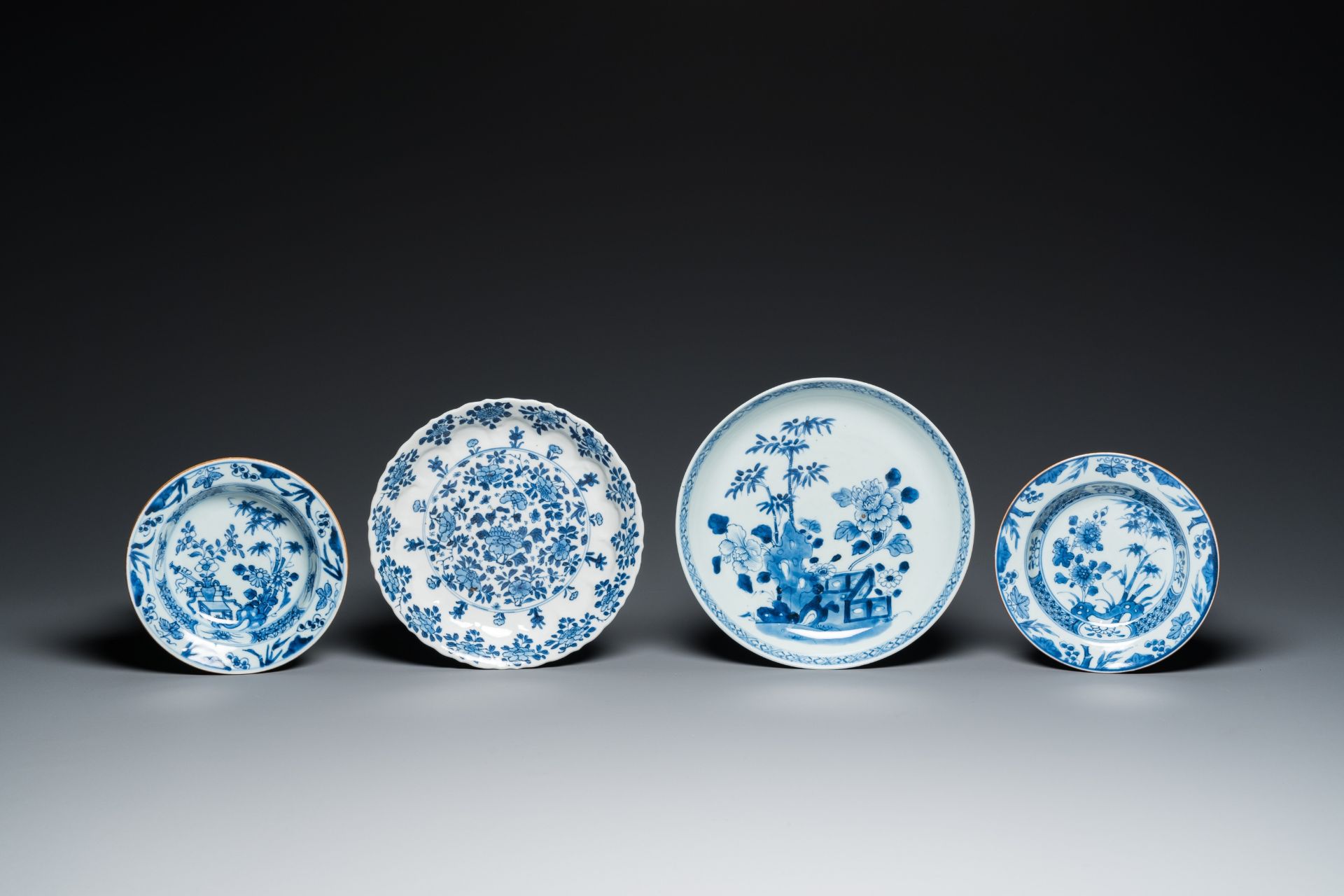 A varied collection of Chinese blue, white and famille rose porcelain, Kangxi/Qianlong - Bild 6 aus 17