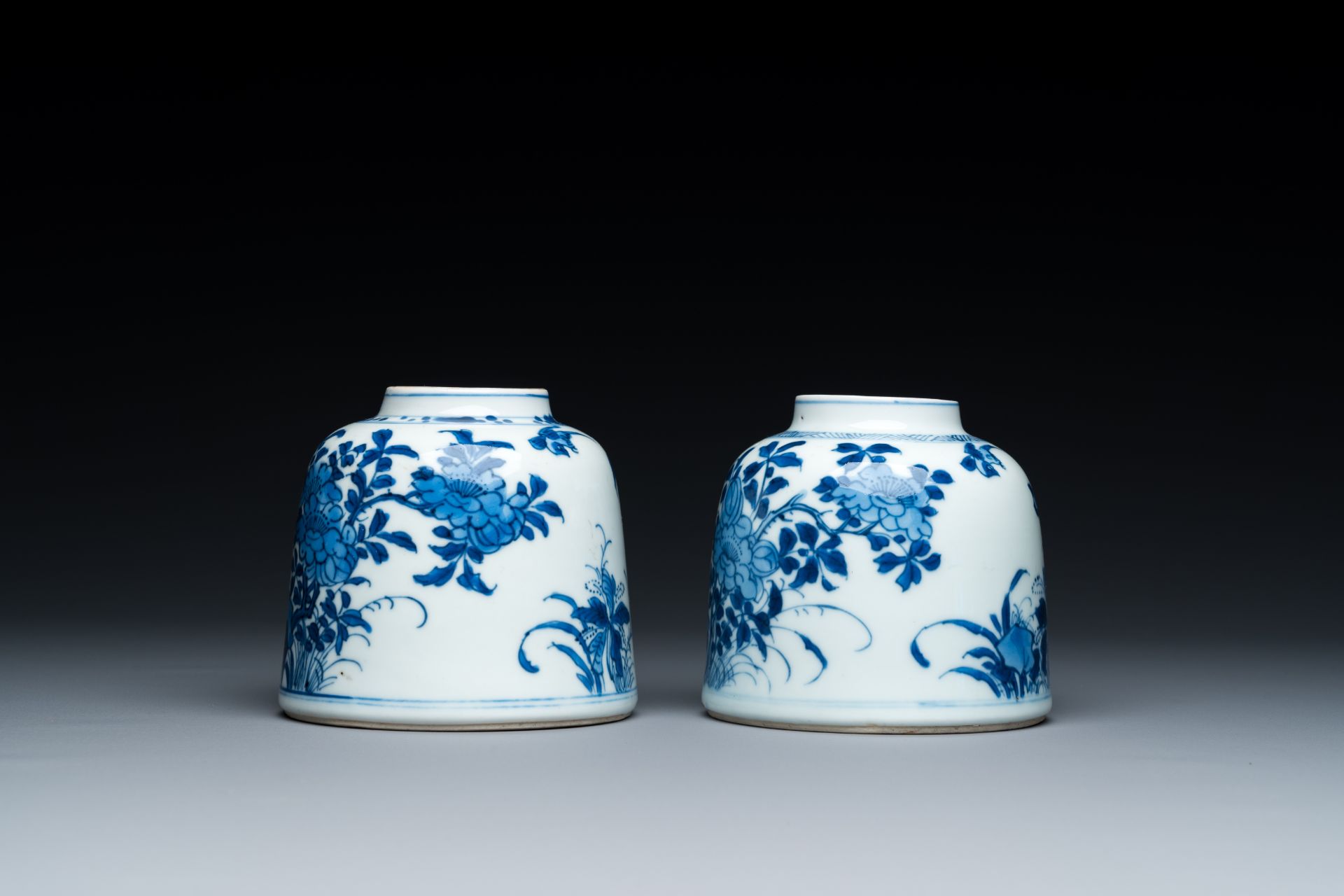 A pair of Chinese blue and white bell-shaped water pots, Kangxi - Image 4 of 8