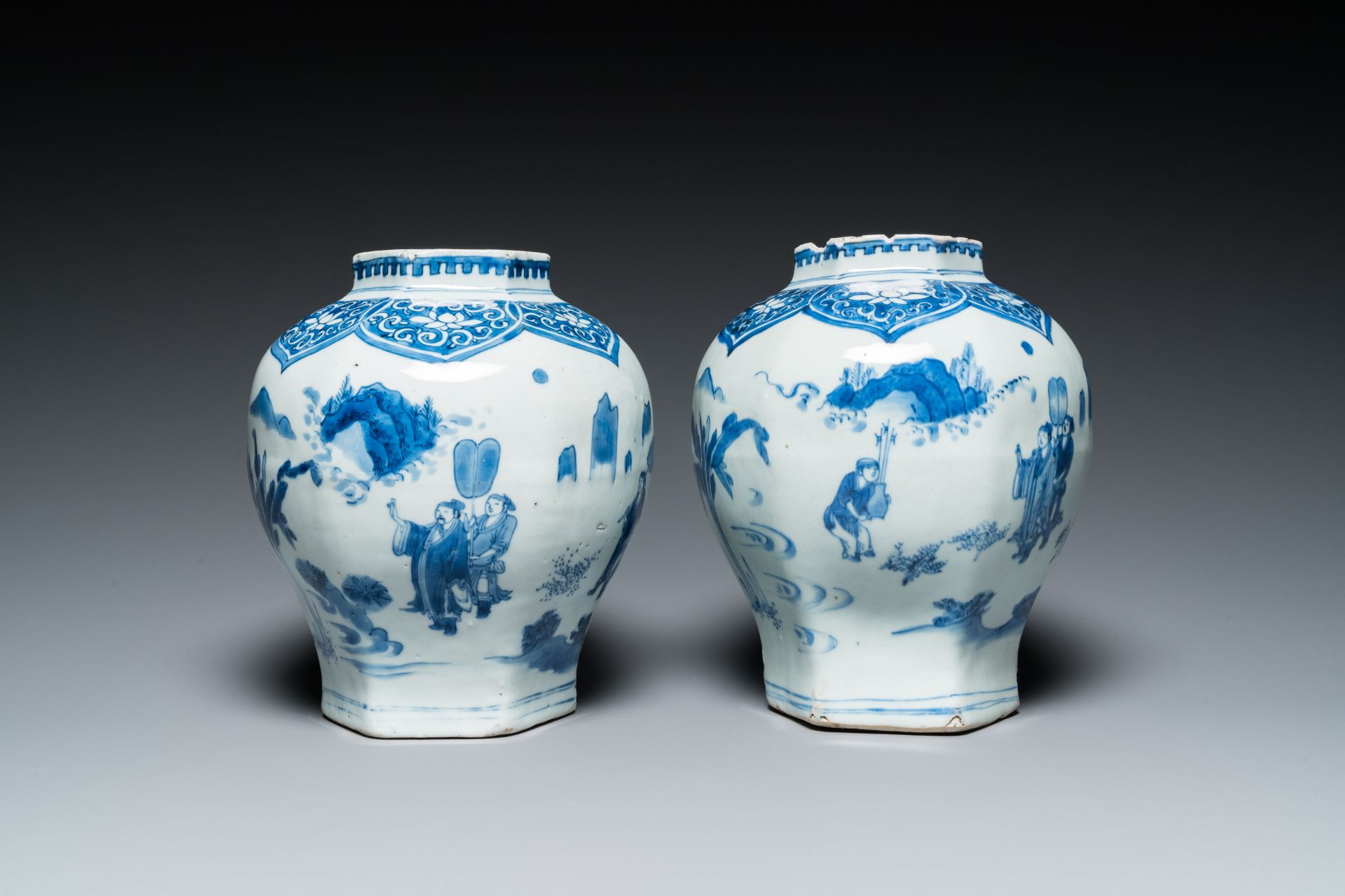 A pair of Chinese blue and white hexagonal vases, Transitional period - Image 2 of 7