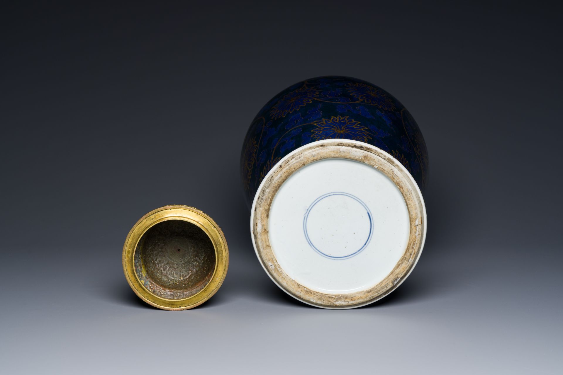 A Chinese powder-blue vase with gilt lotus scrolls and a matching gilt cover, Kangxi - Image 7 of 7