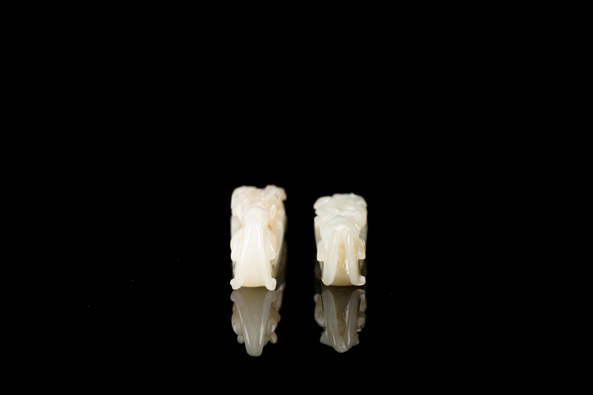 Two Chinese white jade fine carved belt hooks, Qing - Image 4 of 7