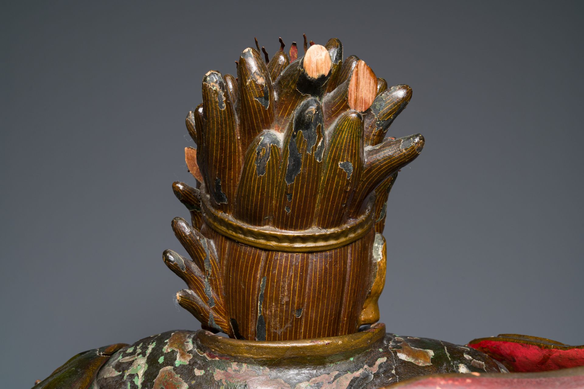 A large Japanese polychromed and gilt-lacquered wood figure of a divine general, Edo, dated 1623 - Image 19 of 23