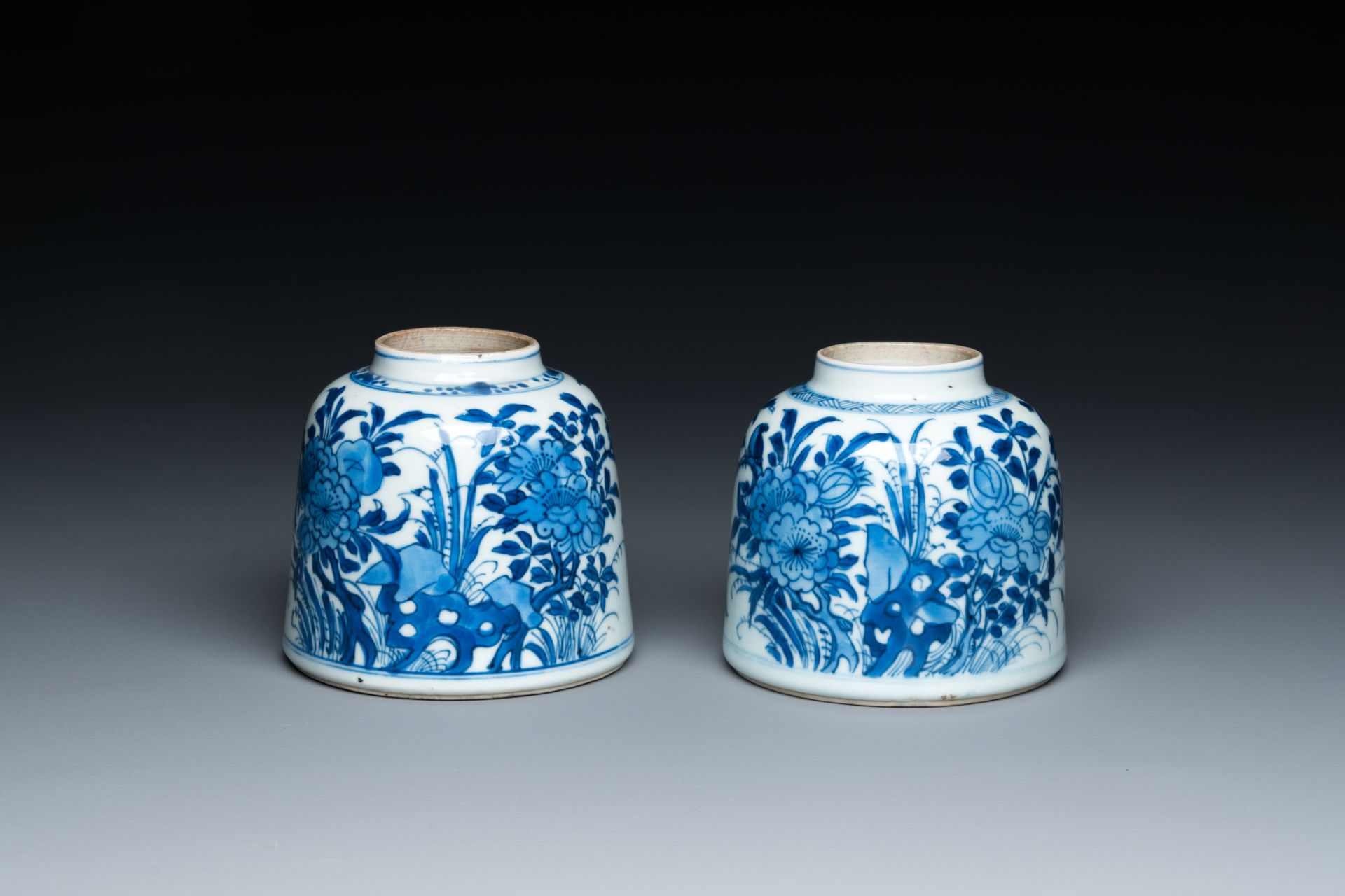 A pair of Chinese blue and white bell-shaped water pots, Kangxi - Image 2 of 8