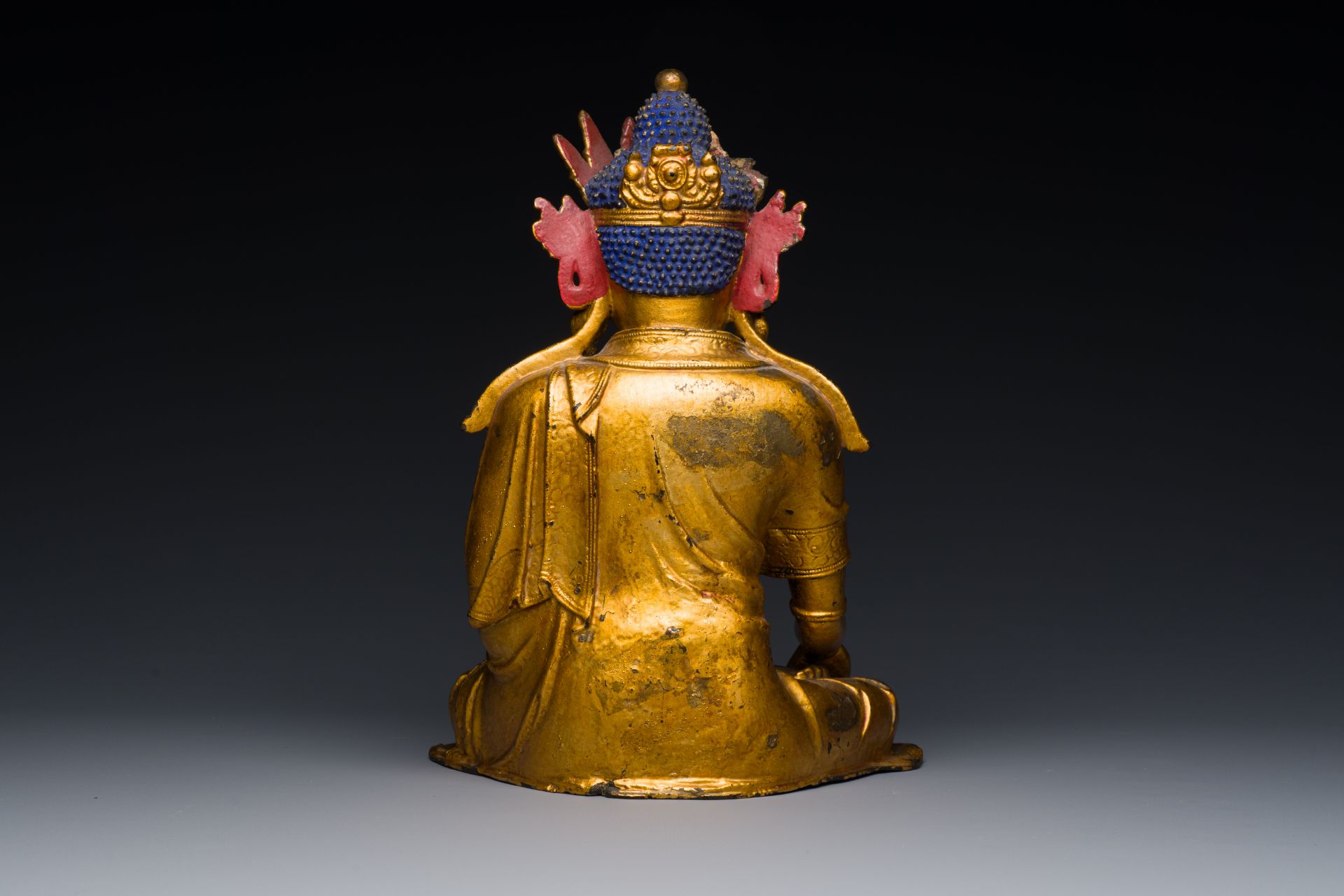 A fine Chinese gilt bronze sculpture of Shakyamuni Buddha, 15/16th C. - Image 3 of 7