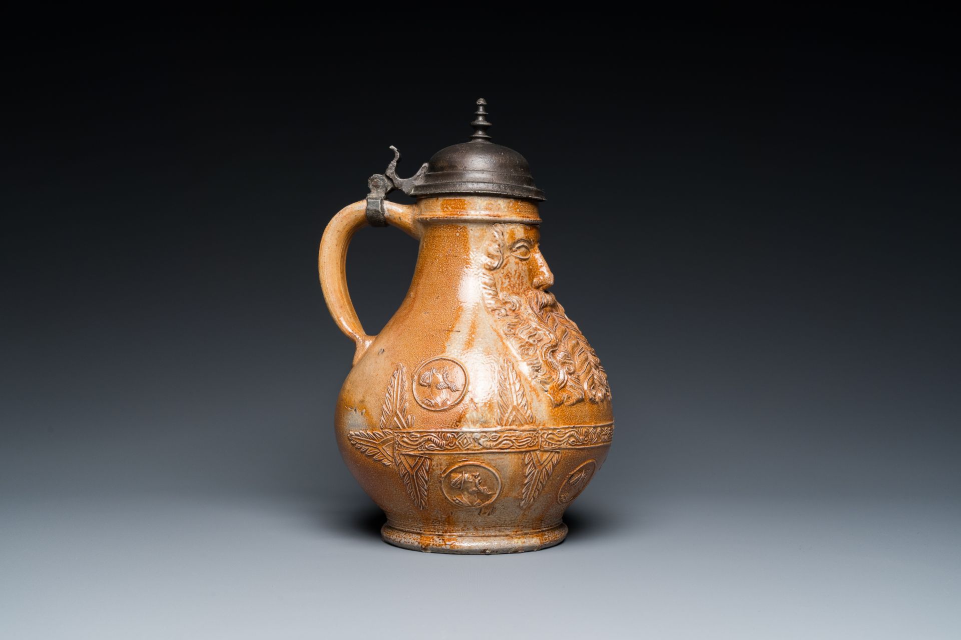 An exceptionally fine pewter-lidded stoneware bellarmine jug with portrait medallions, Cologne, Germ - Image 5 of 11