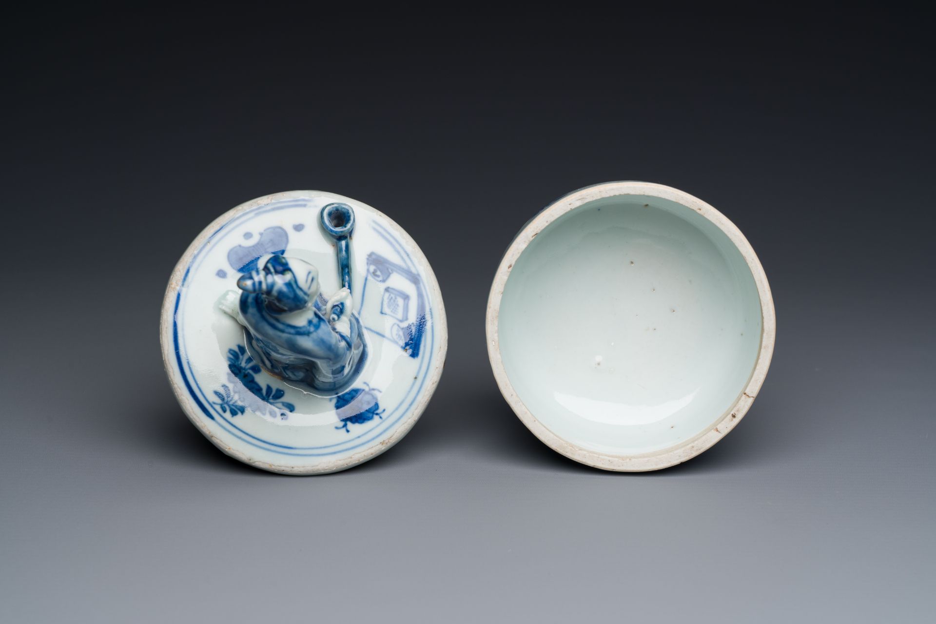 A Chinese blue and white ko-sometsuke incense burner for the Japanese market with a pipe smoker on t - Image 6 of 7