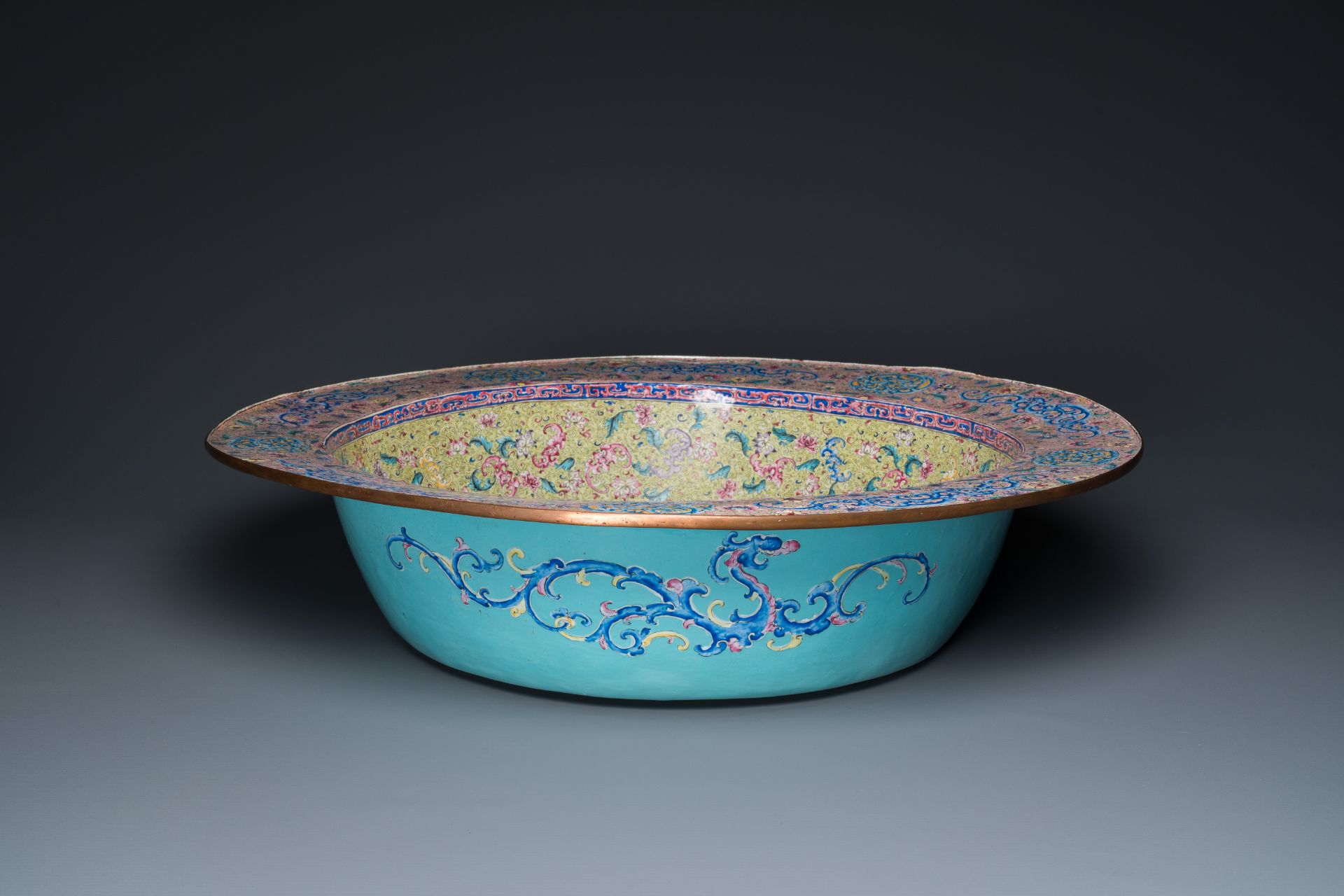 An exceptionally large Chinese Canton enamel basin, Yongzheng - Image 3 of 11