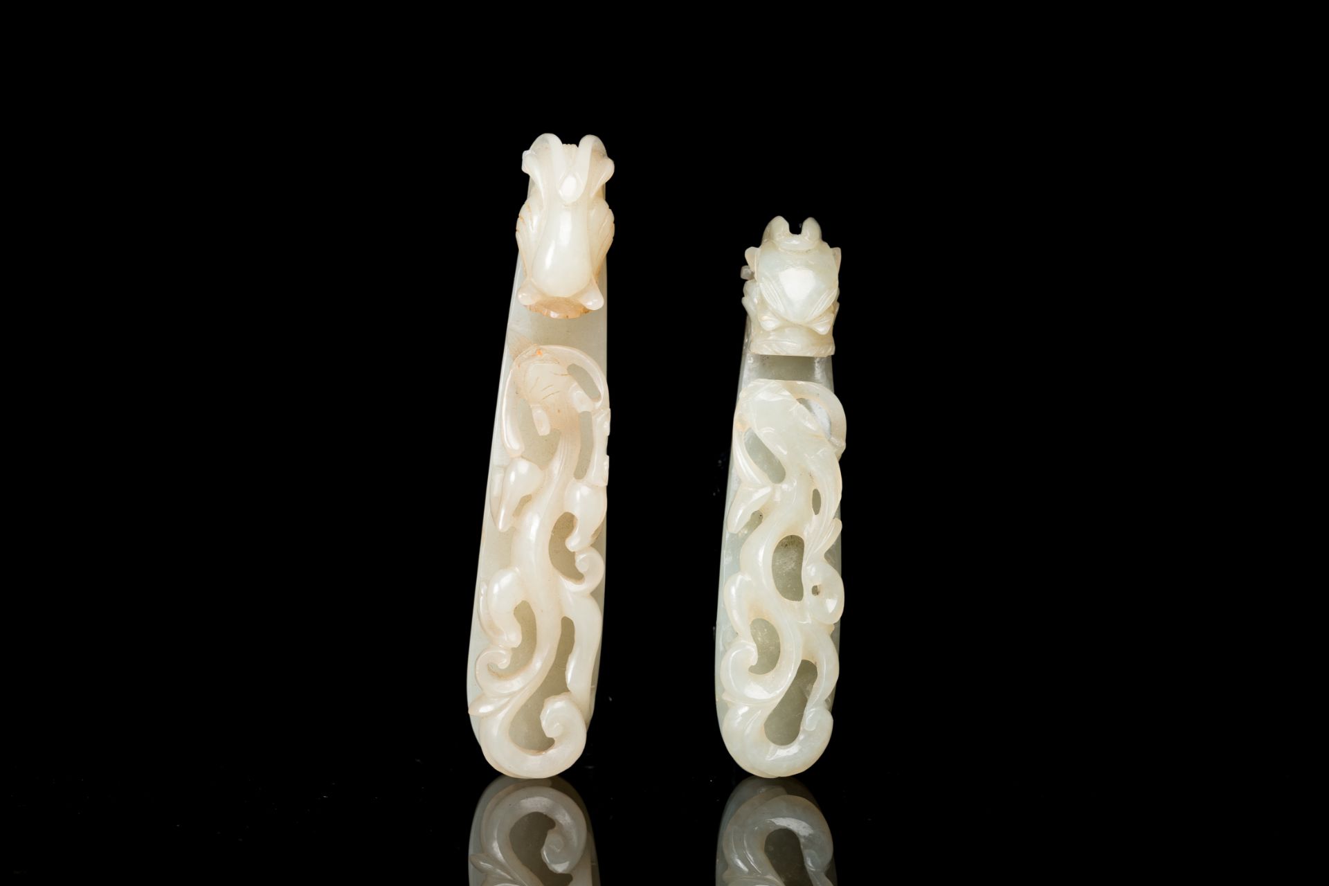 Two Chinese white jade fine carved belt hooks, Qing - Image 2 of 7