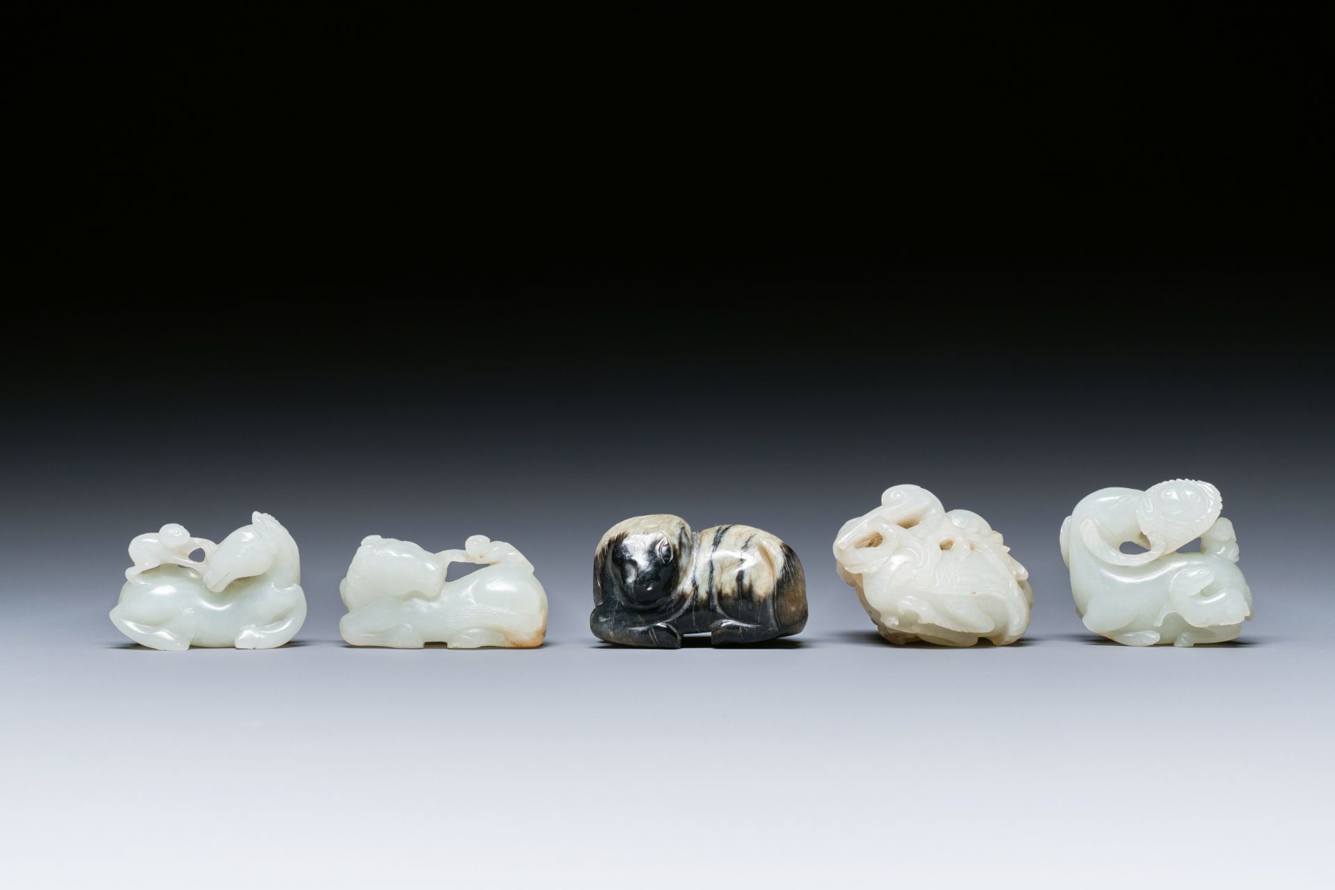 Five Chinese white, celadon and grey-black jade carvings, Qing/Republic - Image 2 of 9