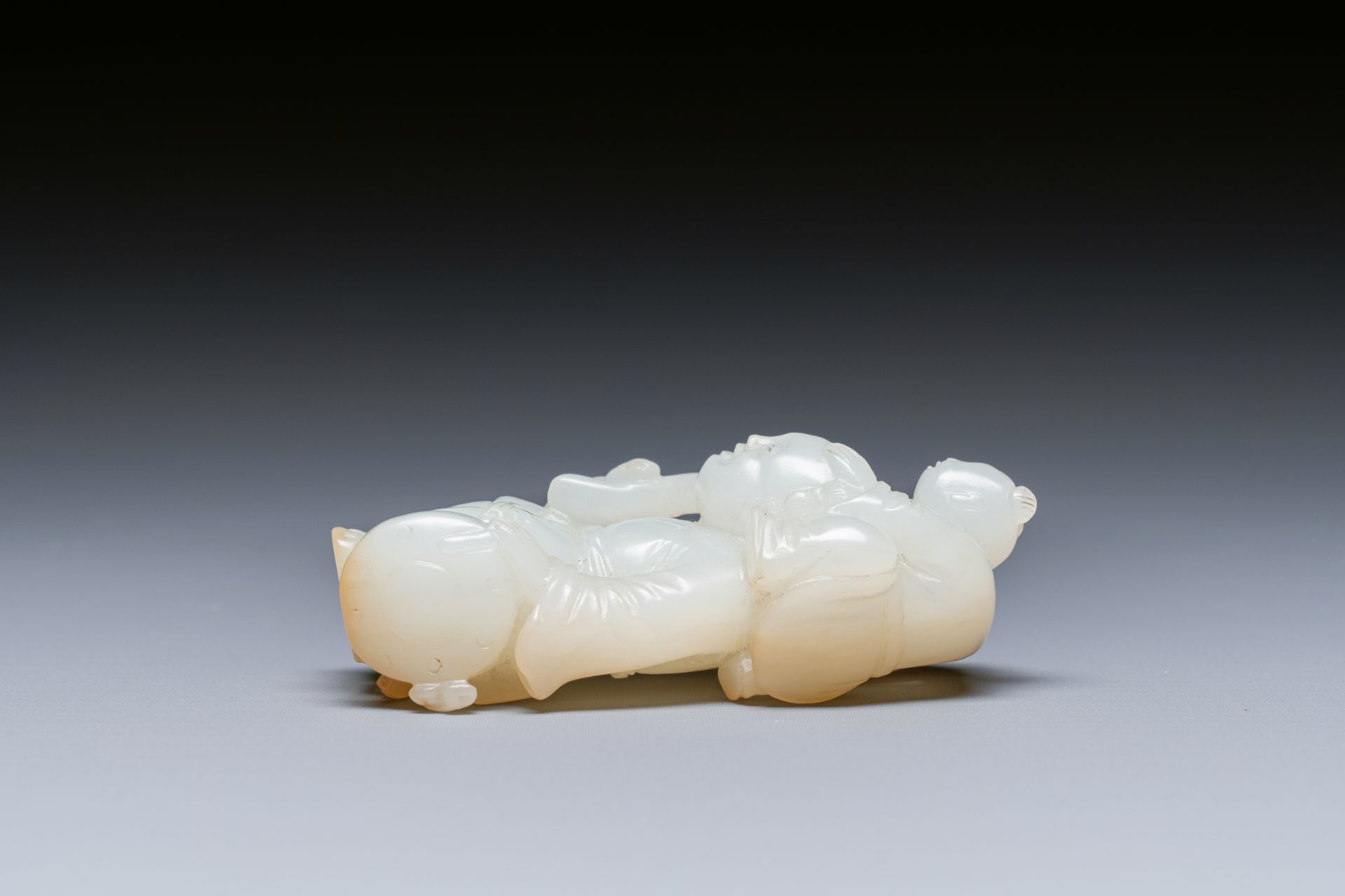 A Chinese white and russet jade sculpture of two boys, Qing - Image 5 of 7