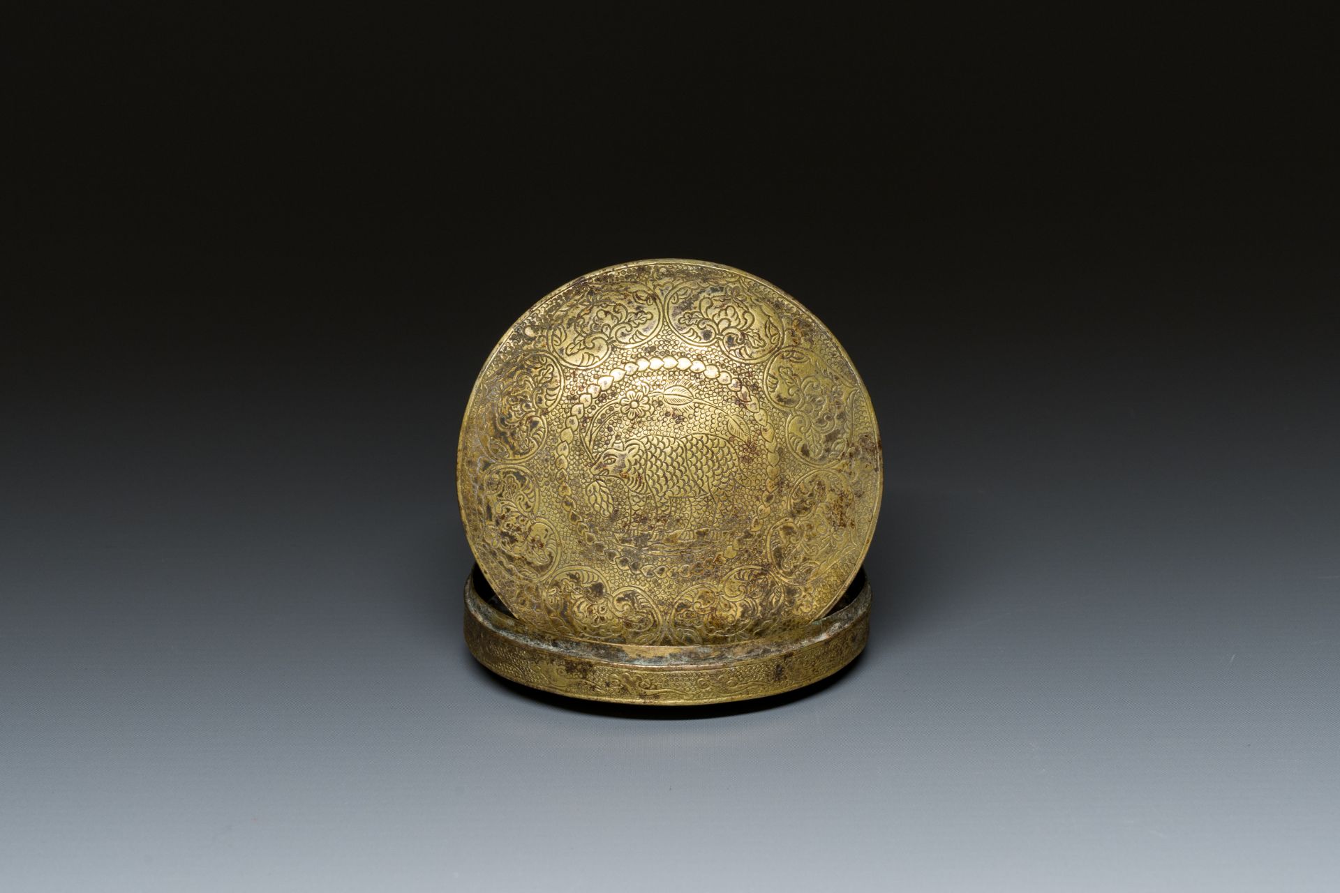 A Chinese gilt copper alloy 'rhinoceros' box and cover, Tang - Image 2 of 8