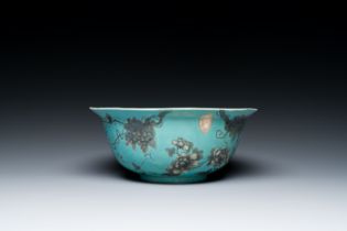 A large Chinese turquoise-ground grisaille-decorated Dayazhai bowl, Yong Qing Chang Chun æ°¸æ…¶é•·æ˜