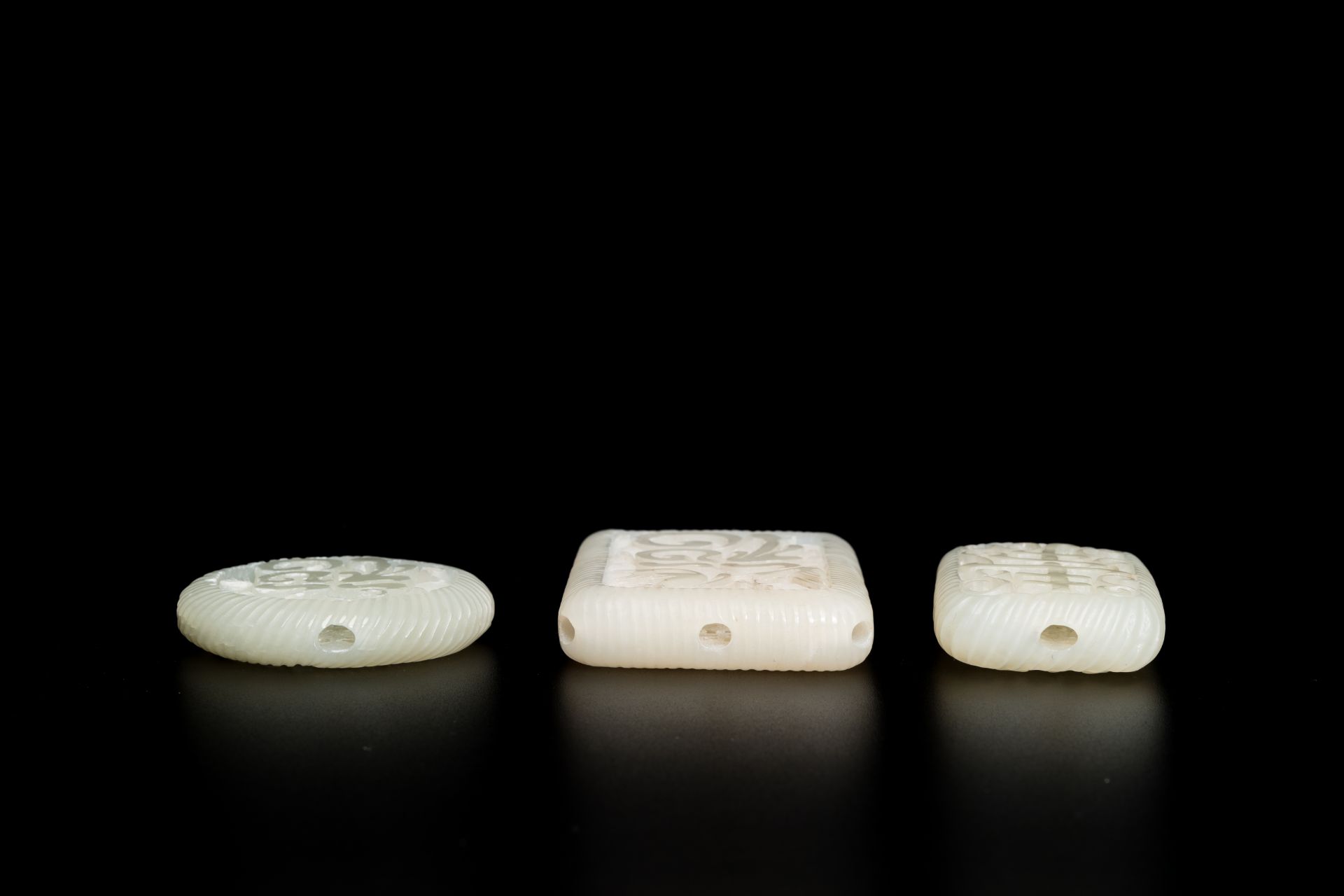 Three Chinese reticulated white jade carvings, Qing - Image 4 of 7