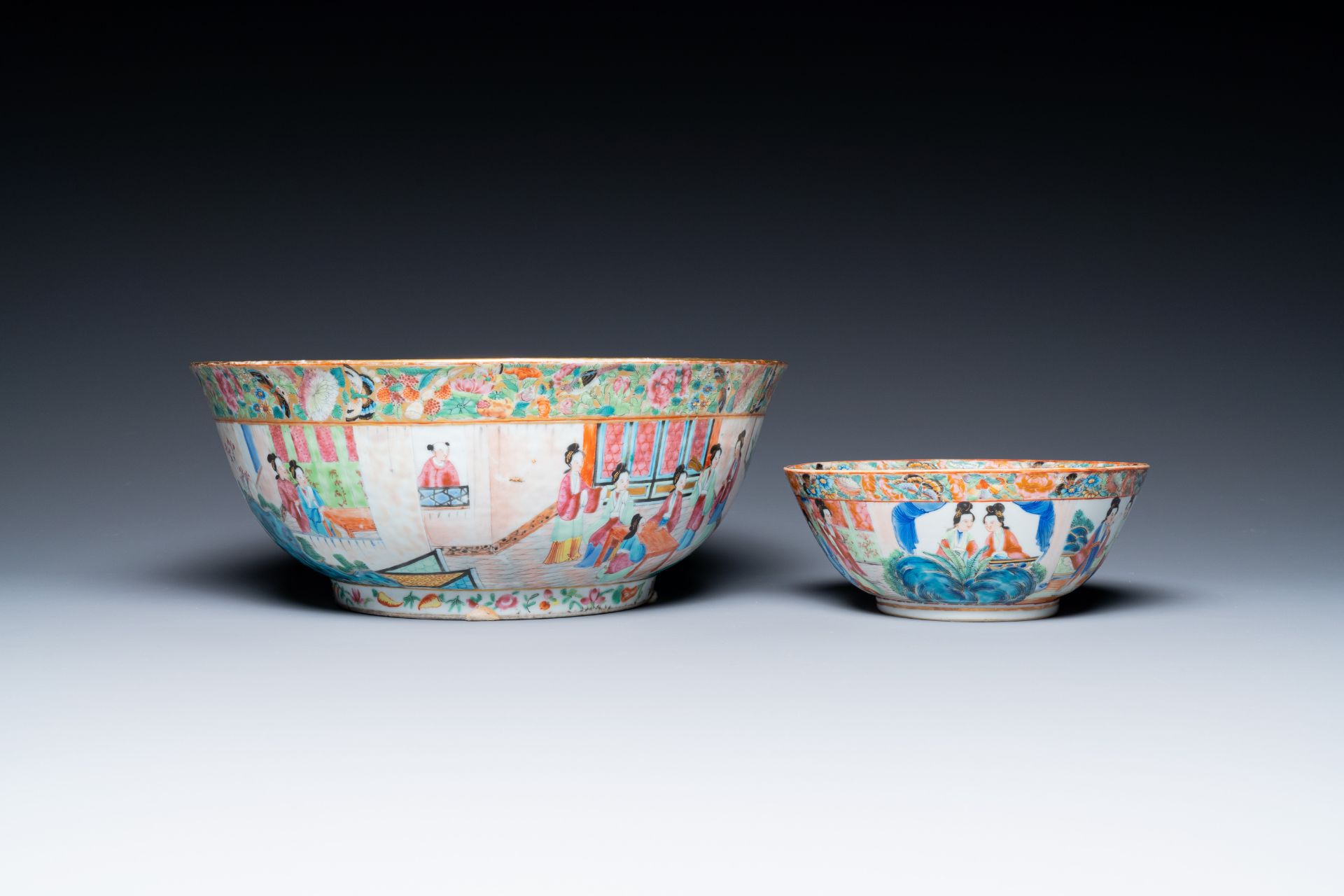 Two Chinese Canton famille rose bowls and a dish, 19th C. - Image 7 of 9