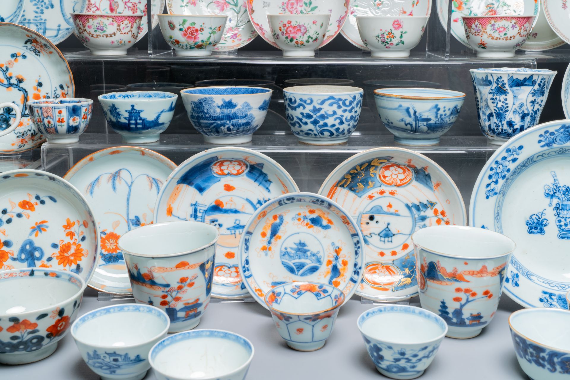 A very extensive collection of Chinese cups and saucers, Kangxi and later - Image 13 of 13