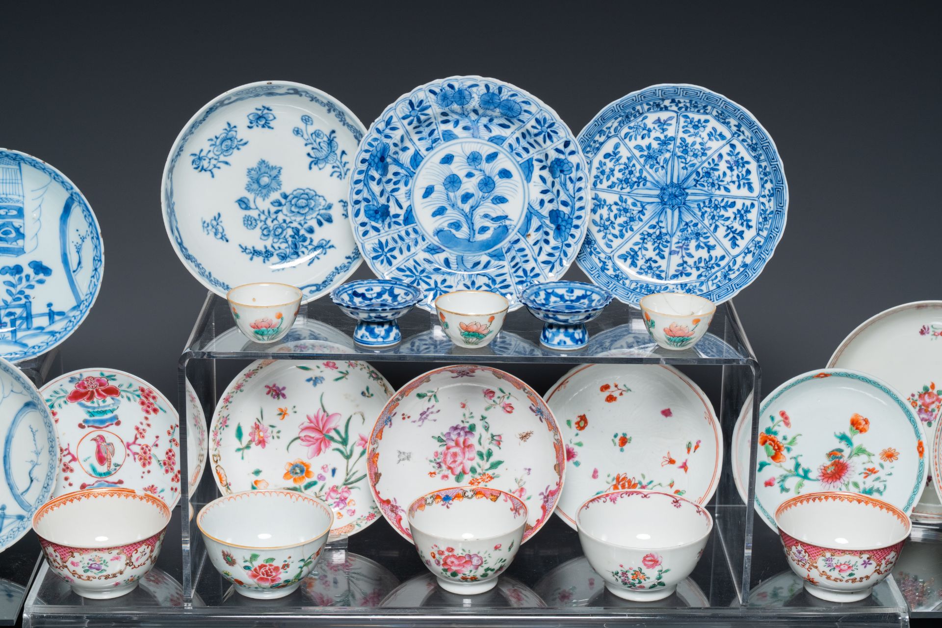 A very extensive collection of Chinese cups and saucers, Kangxi and later - Image 2 of 13