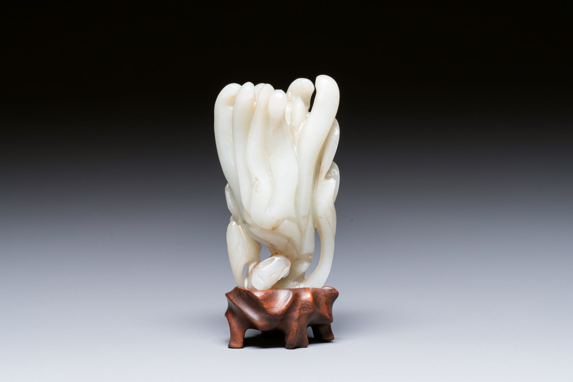 A fine Chinese white jade carving of a Buddha's hand on wooden stand, Qing - Image 4 of 7