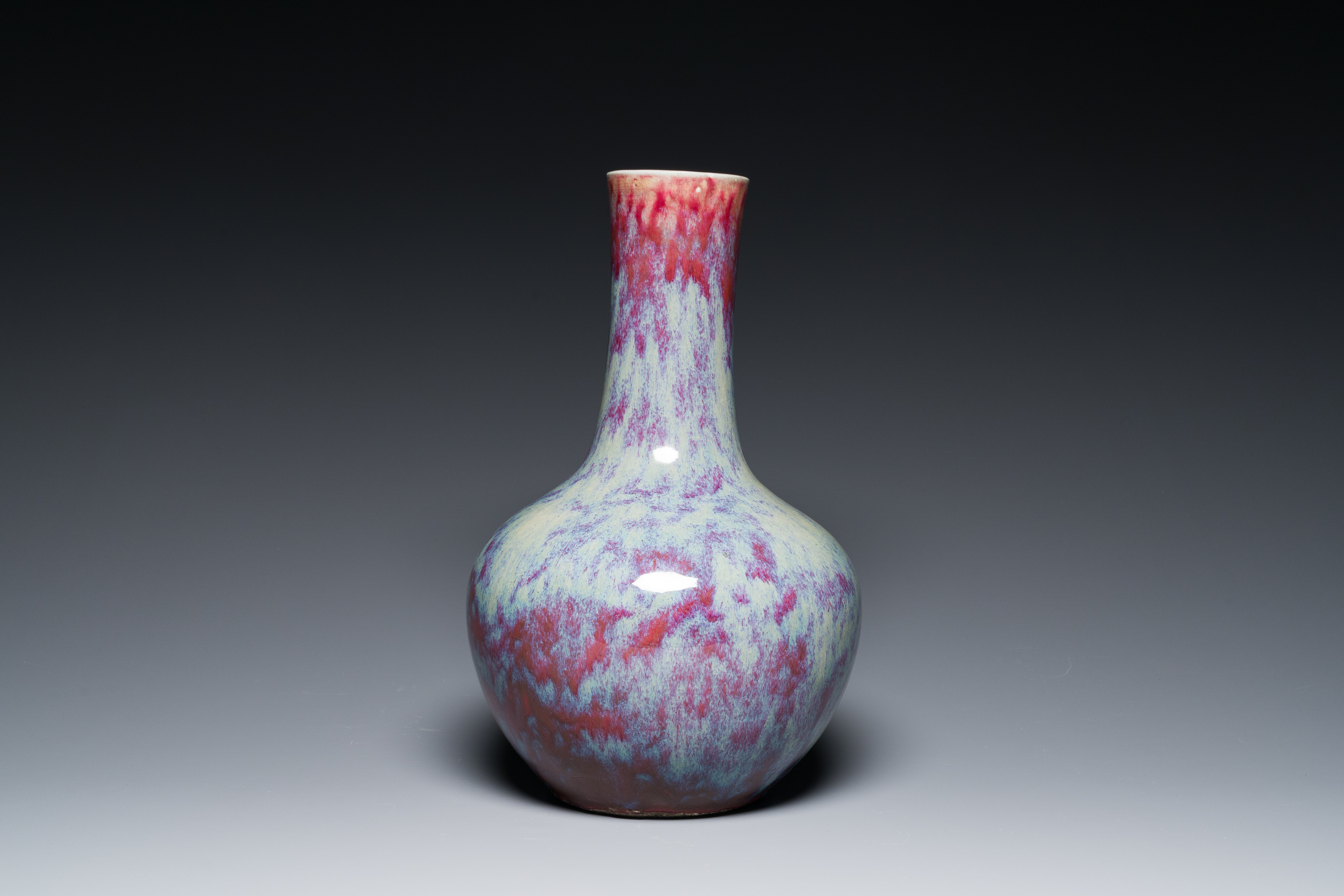 A Chinese flambe-glazed bottle vase, 19th C. - Image 5 of 9