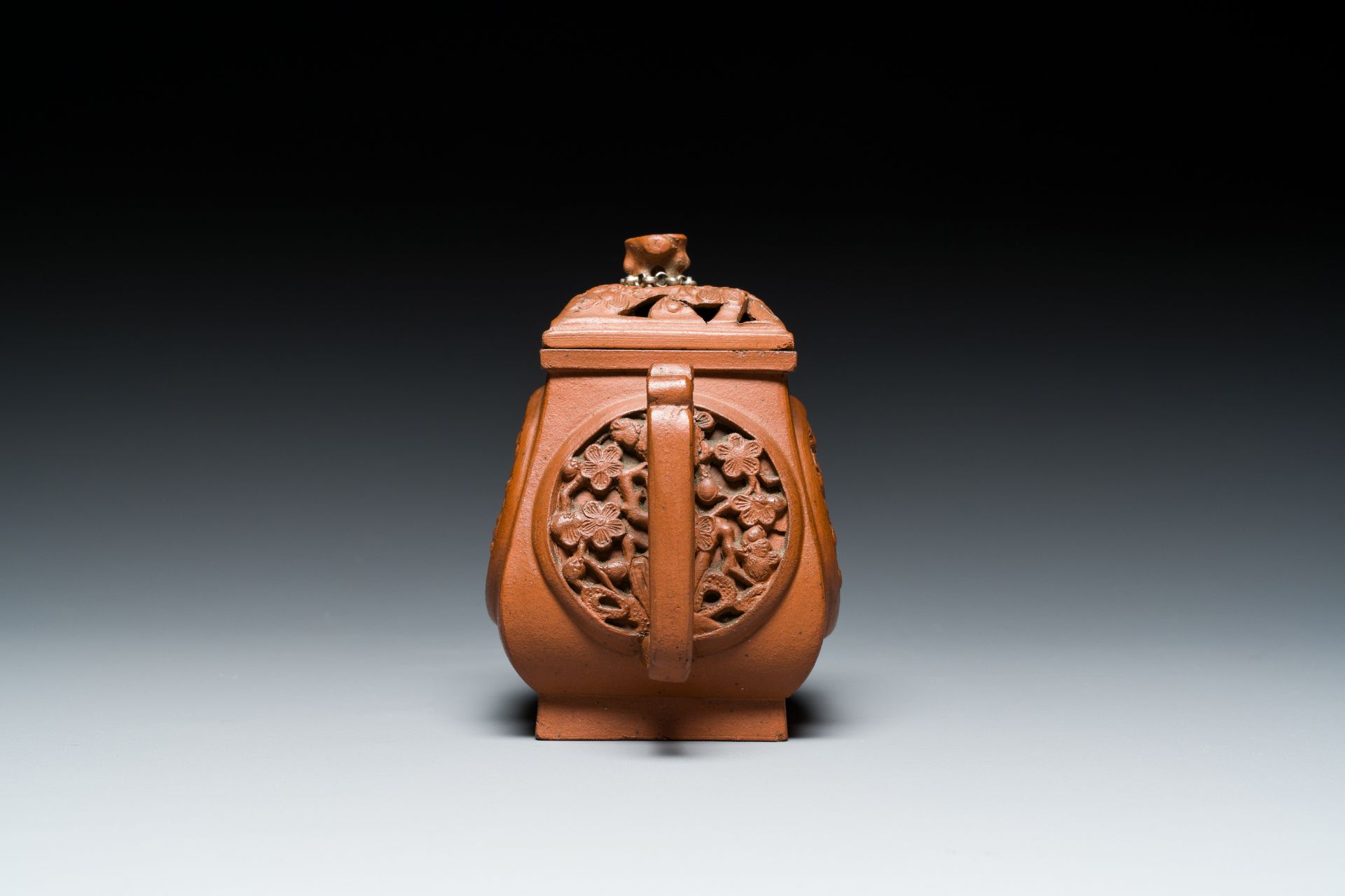 A Chinese reticulated double-walled Yixing stoneware teapot and cover, Kangxi - Image 5 of 7