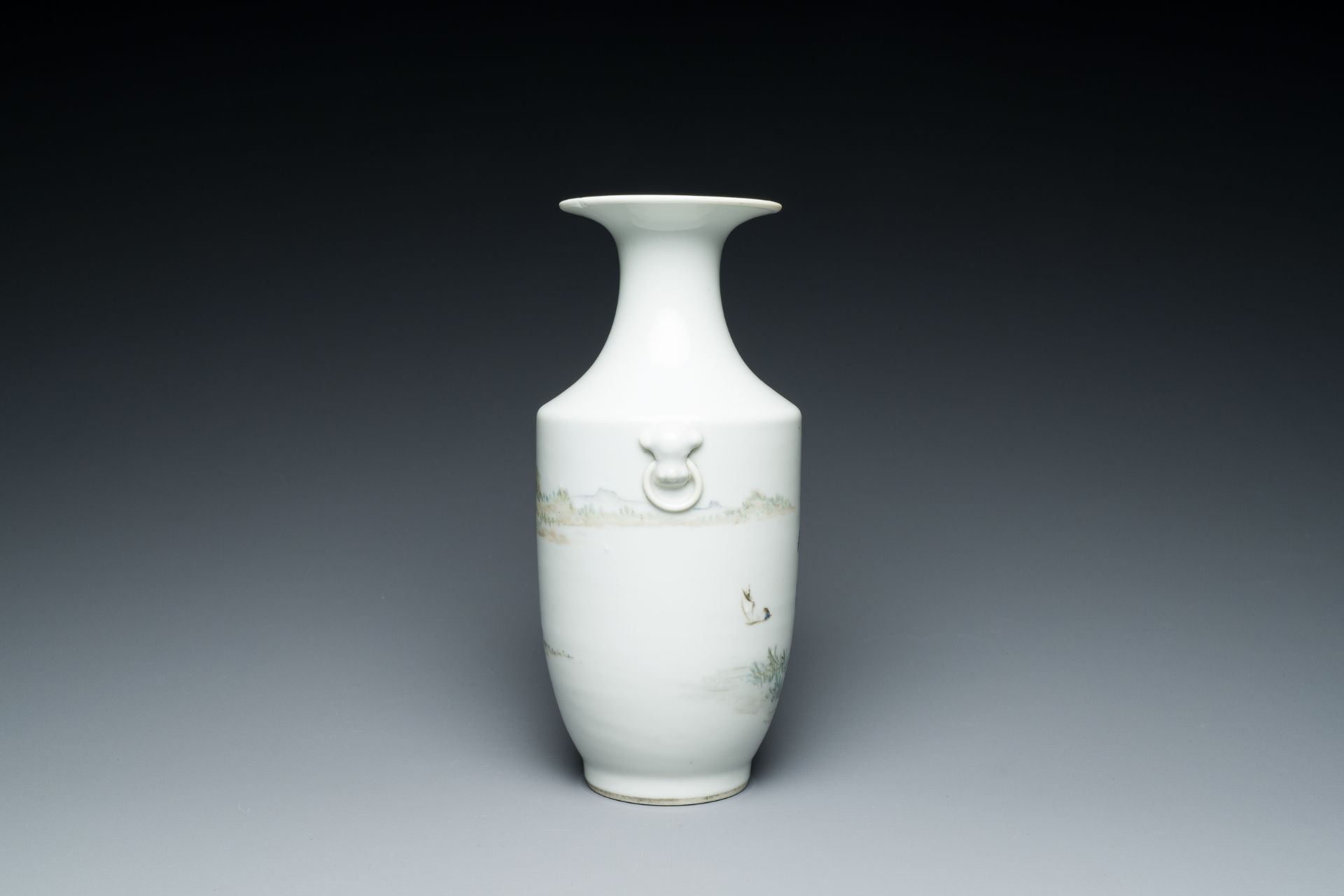 A Chinese qianjiang cai 'mountainous landscape' vase, signed Cheng Men ç¨‹é–€ and Xiao Yuan Zhen Can - Image 2 of 6