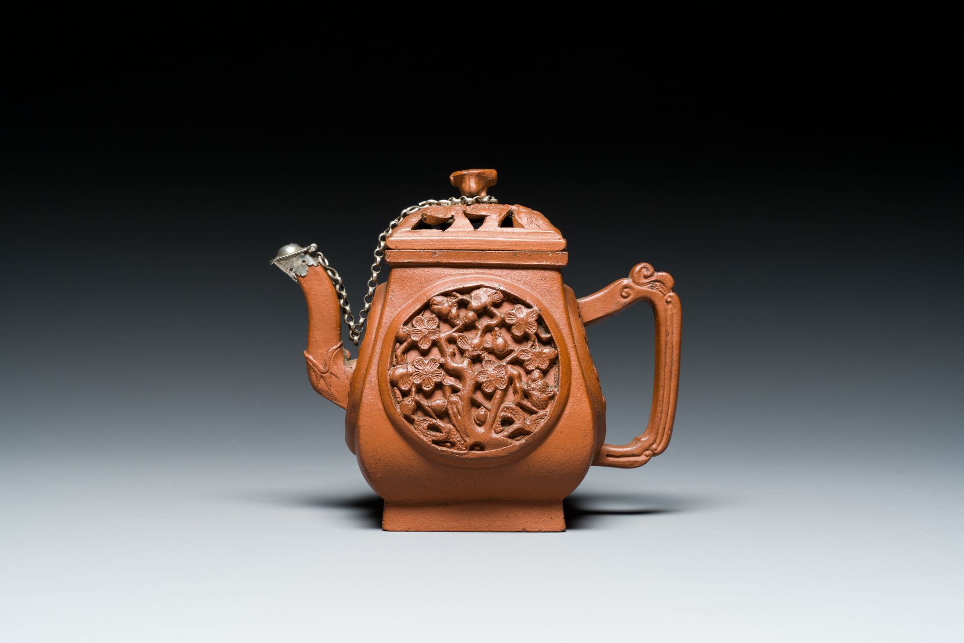 A Chinese reticulated double-walled Yixing stoneware teapot and cover, Kangxi - Image 2 of 7