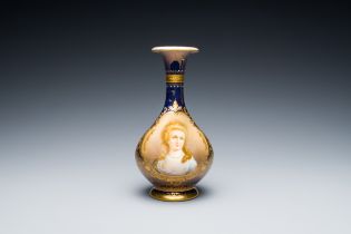 A Vienna porcelain vase with a lady's portrait, 19th C.