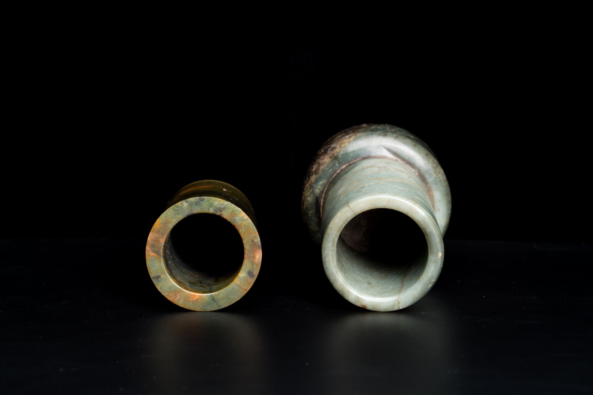 Two Chinese jade brush pots, Qing - Image 6 of 9