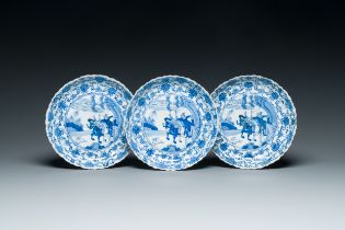 Three Japanese blue and white 'Mongolian hunt' plates in Chinese Kangxi-style, Edo, 18th C.