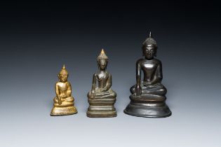 Three Burmese bronze sculptures of Buddha, 15/16th C.