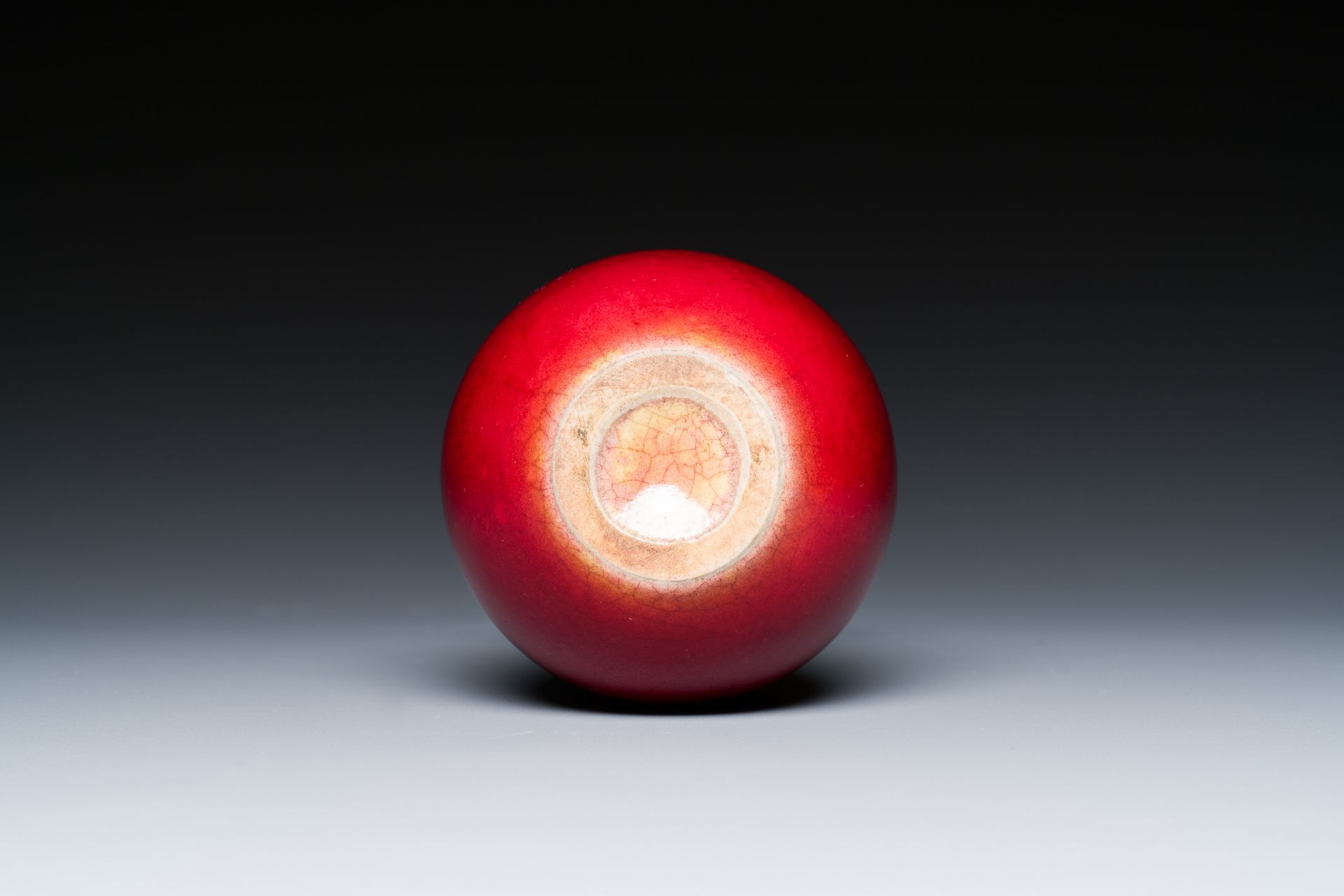 A small Chinese red-glazed globular vase, Qing - Image 7 of 7