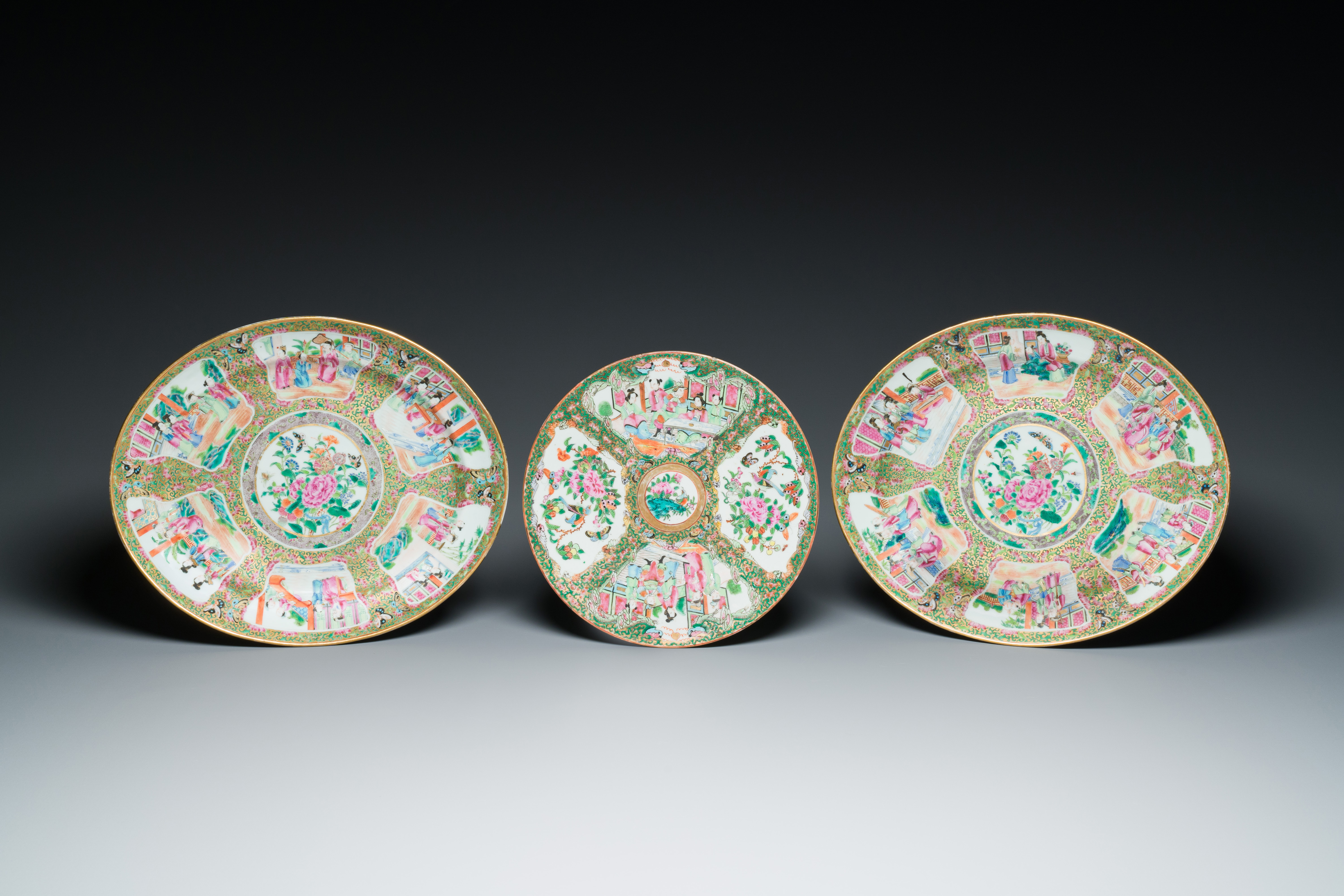 Three Chinese Canton famille rose dishes and a tureen and cover, 19th C. - Image 2 of 9