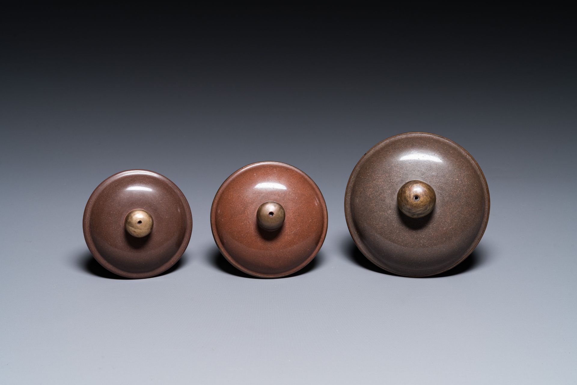Three Chinese polished Yixing stoneware teapots and covers for the Thai market, Gong Ju è´¡å±€ mark, - Image 8 of 9