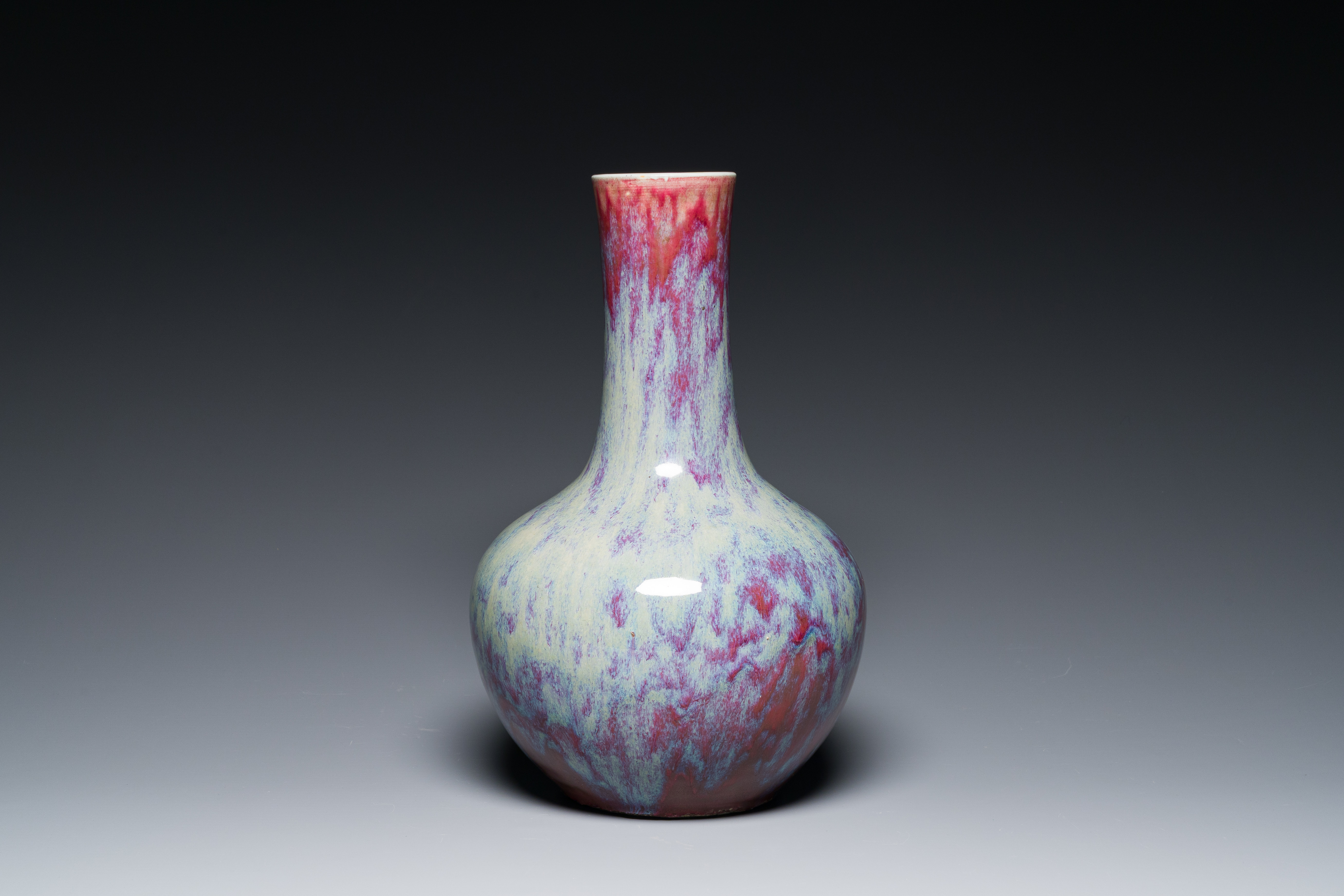 A Chinese flambe-glazed bottle vase, 19th C. - Image 3 of 9