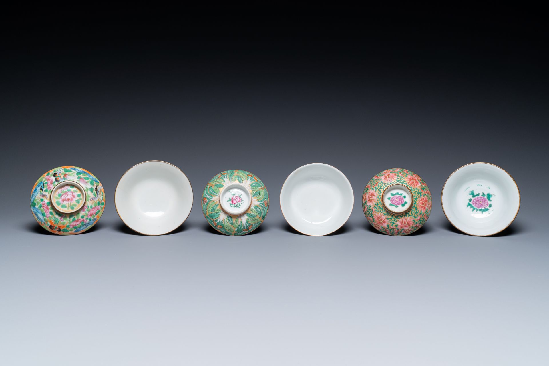 Three Chinese Canton famille rose bowls and covers for the Thai market, 19th C. - Image 7 of 8