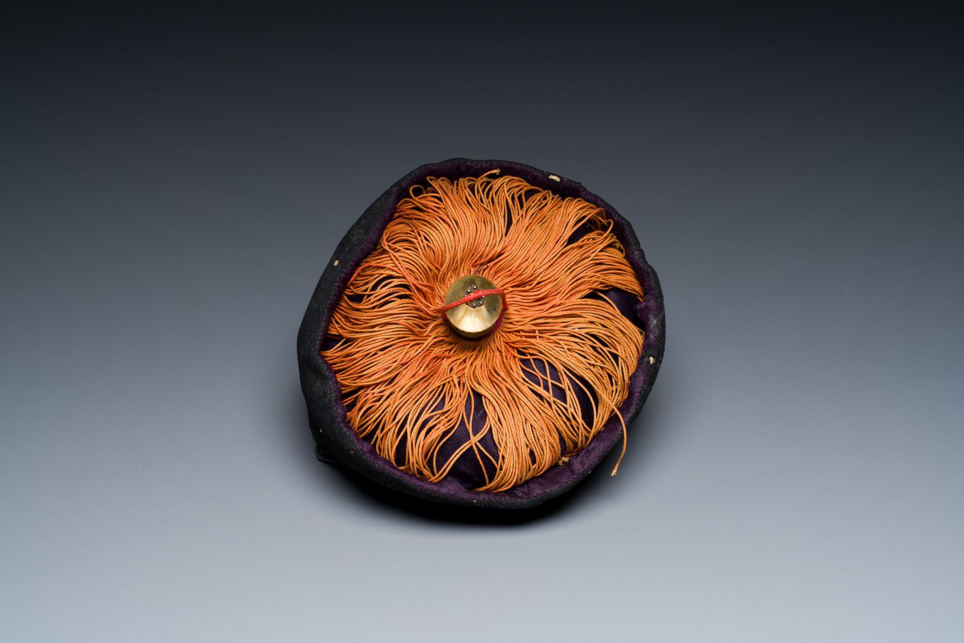A Chinese Mandarin official's court hat of 5th rank, 19th C. - Image 7 of 7