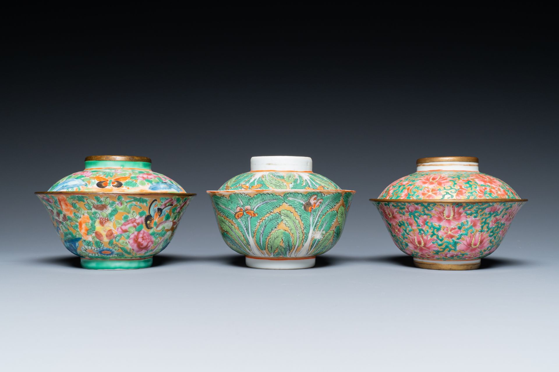 Three Chinese Canton famille rose bowls and covers for the Thai market, 19th C. - Image 5 of 8