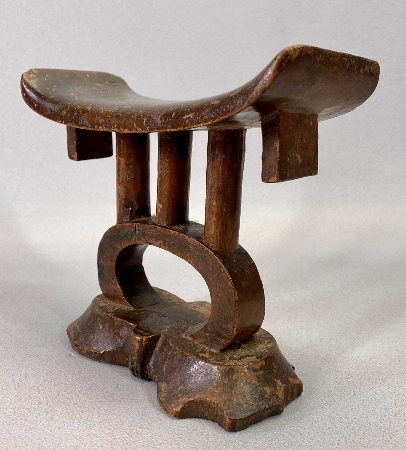 TSONGA HARDWOOD HEAD REST - curved top on a triple column with arched support to the spreading base, - Image 3 of 3