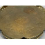 HUGH WALLIS 'ARTS & CRAFTS' OVAL PLANISHED COPPER TRAY - the raised border with inlaid white metal
