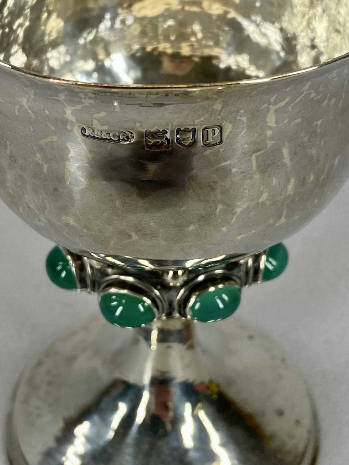 ARTS & CRAFTS BEATEN SILVER GOBLET - London 1910, Makers Omar Ramsden & Alwyn Carr, beaten visible - Image 3 of 4