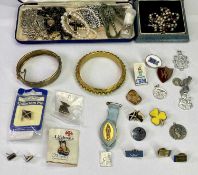 VINTAGE & LATER JEWELLERY, collectable badges and a quantity of dental gold, items include a half