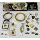 VINTAGE & LATER JEWELLERY, collectable badges and a quantity of dental gold, items include a half