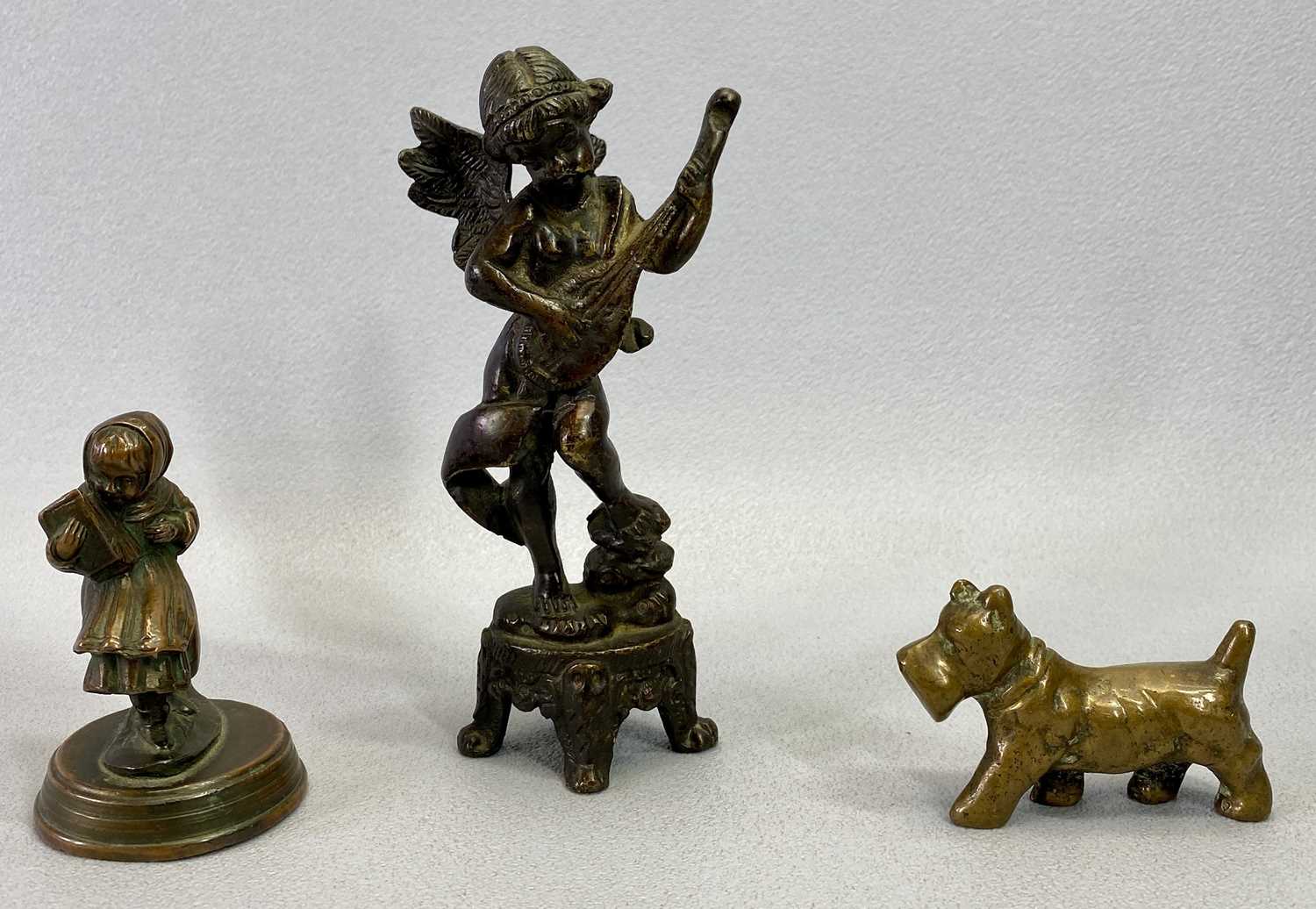 MINIATURE METAL FIGURINES - cast bronze of a girl with books, 7.5cms H, angel playing the lute, - Bild 2 aus 2