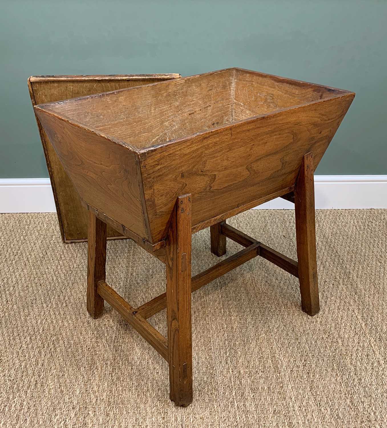 WELSH ELM STANDING DOUGH BIN early 19th Century, lift-up cover, on splayed legs. h-stretcher - Image 2 of 5